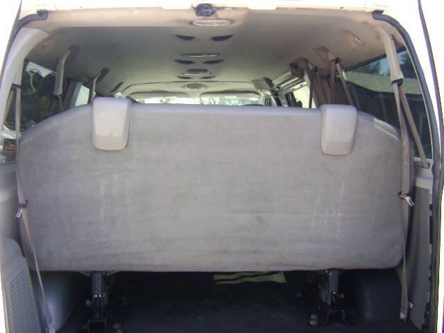 2010 Ford E-Series E-350 SD XL