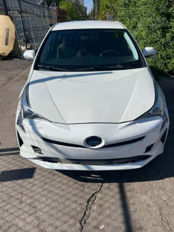 2016 Toyota Prius Two