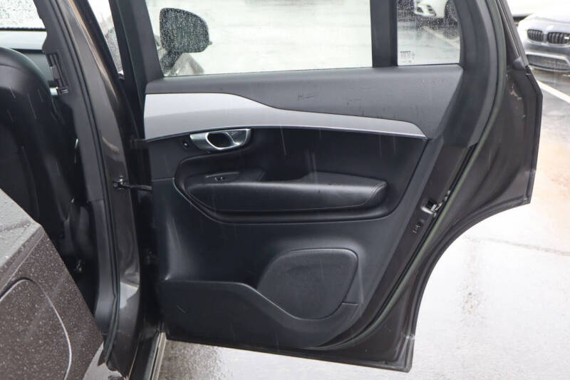 2023 Volvo XC90 B5 Core