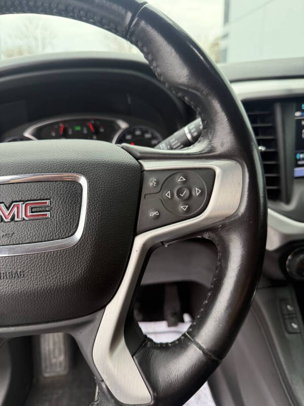 2019 GMC Acadia SLT-1