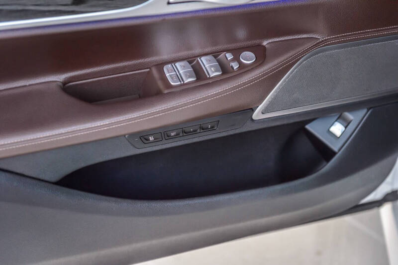 2020 BMW 7 Series 740i