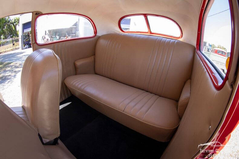 1937 Ford Tudor