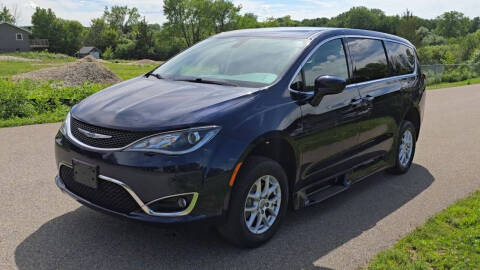 2020 Chrysler Pacifica Touring