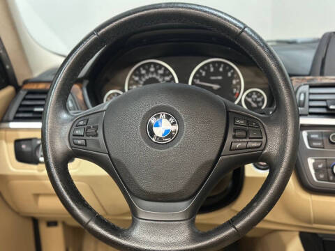 2013 BMW 3 Series 328i