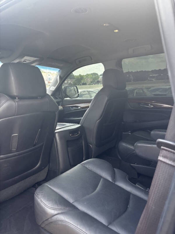 2016 Cadillac Escalade Standard