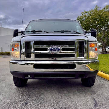 2011 Ford E-350