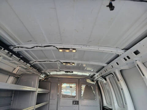 2017 GMC Savana 2500