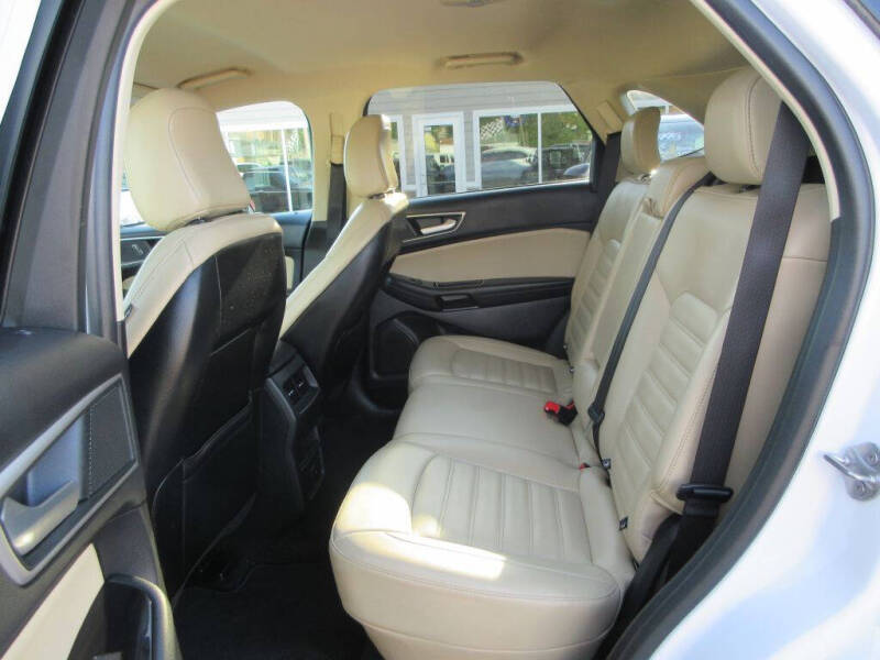 2020 Ford Edge SEL