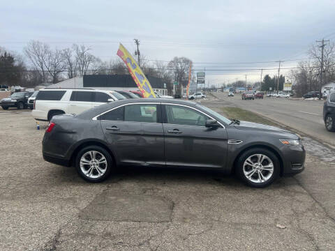 2017 Ford Taurus SEL