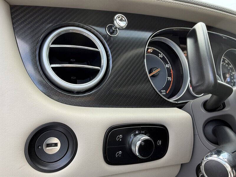 2015 Bentley Continental 39