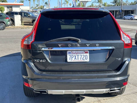 2016 Volvo XC60 T5 Drive-E Premier