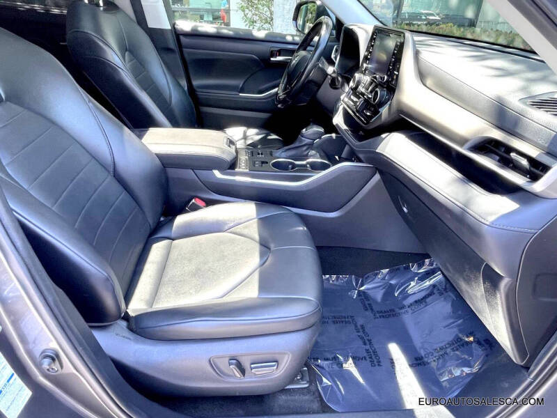 2021 Toyota Highlander XLE