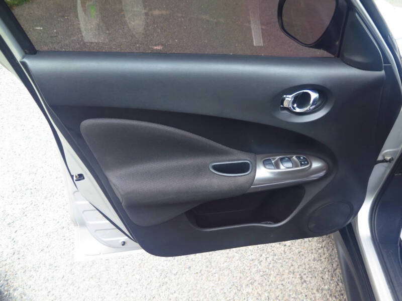 2012 Nissan JUKE SL