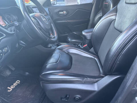 2019 Jeep Cherokee Trailhawk