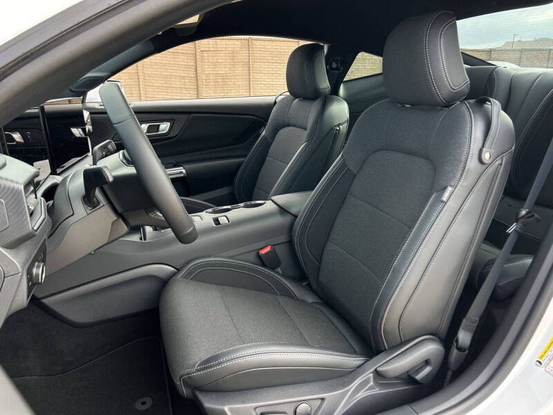 2025 Ford Mustang EcoBoost