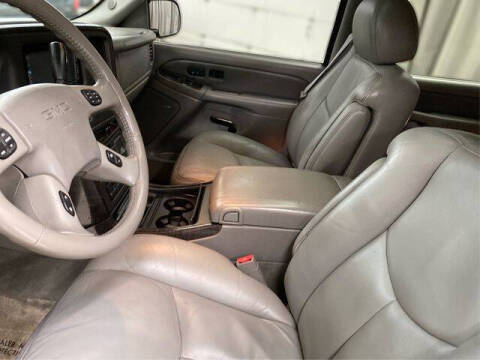 2003 GMC Yukon Denali