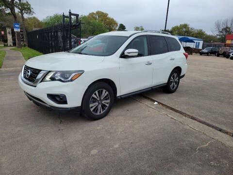 2018 Nissan Pathfinder for sale at Newsed Auto in Houston TX