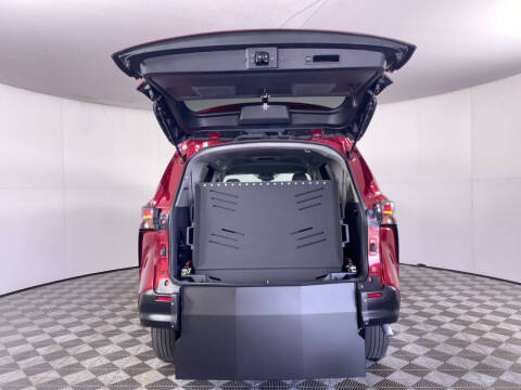 2023 Toyota Sienna LE 8-Passenger