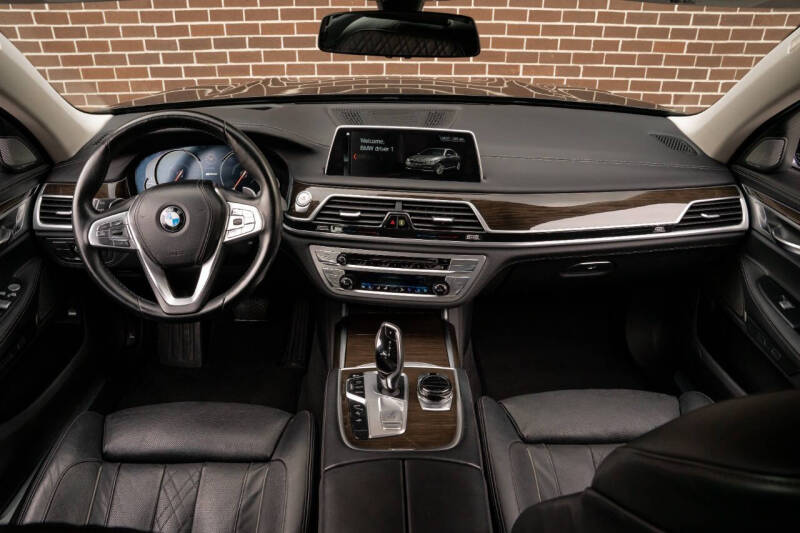 2018 BMW 7 Series 740e xDrive iPerformance