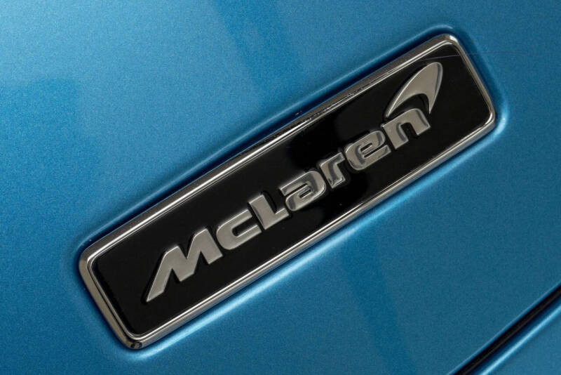 2023 McLaren GT