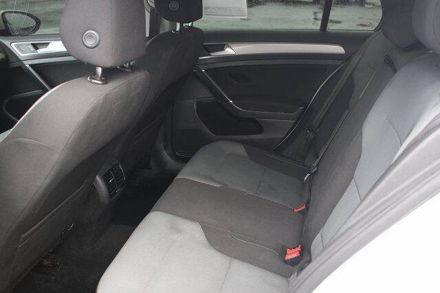 2016 Volkswagen e-Golf SE