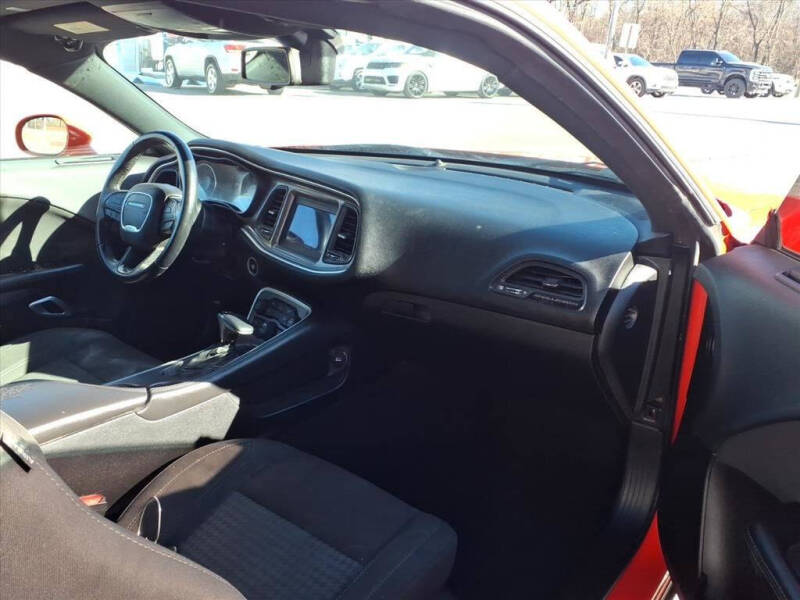 2019 Dodge Challenger SXT