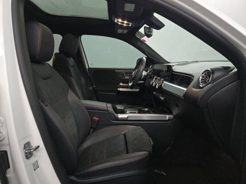 2023 Mercedes-Benz GLB GLB 250