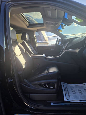 2017 Cadillac Escalade ESV Luxury