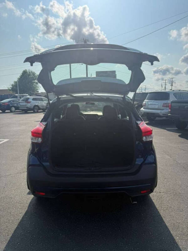 2018 Nissan Kicks SR