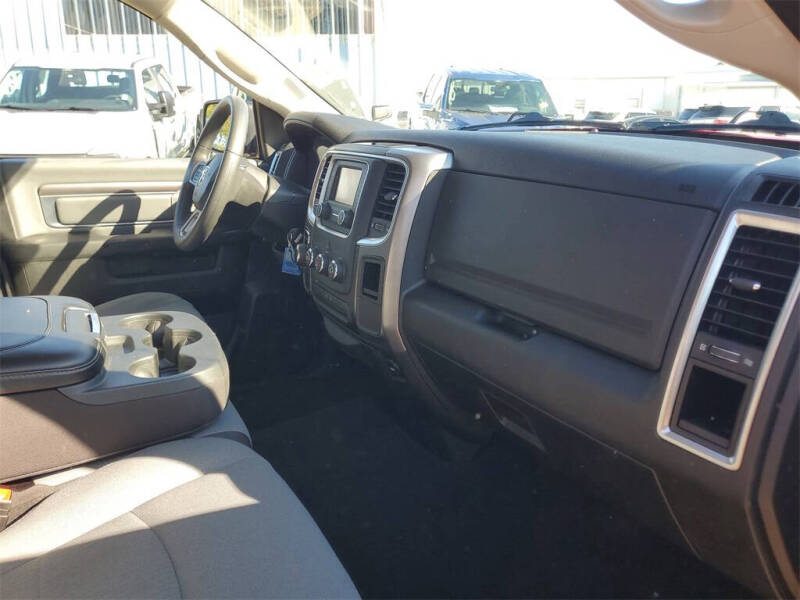 2024 RAM 1500 Classic SLT