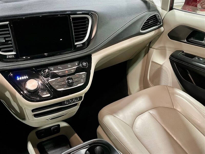 2021 Chrysler Pacifica Hybrid Touring L