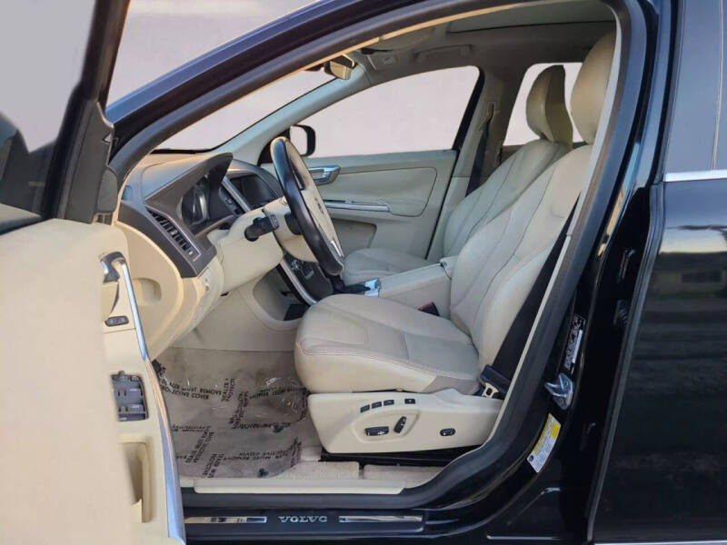 2016 Volvo XC60 T5 Drive-E Premier