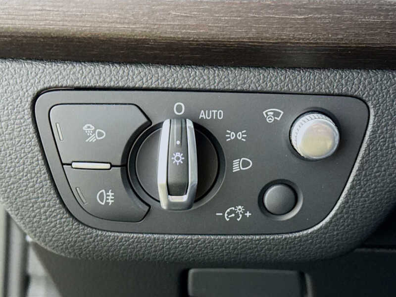 2024 Audi Q5 e quattro S line Prestg 55 TFSI