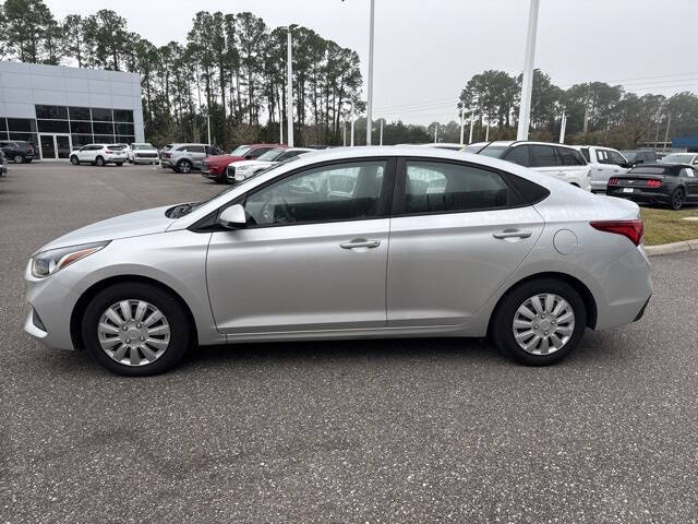 2019 Hyundai Accent SE