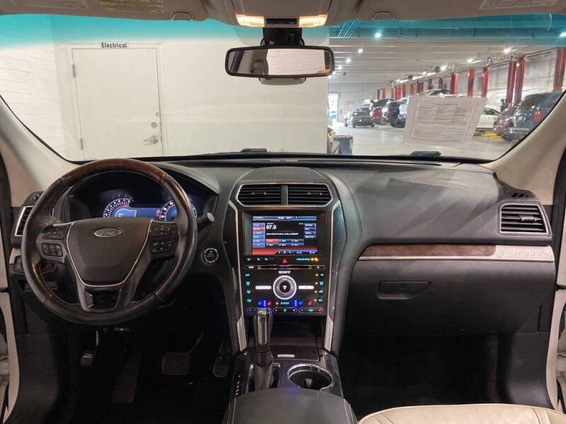 2016 Ford Explorer Platinum