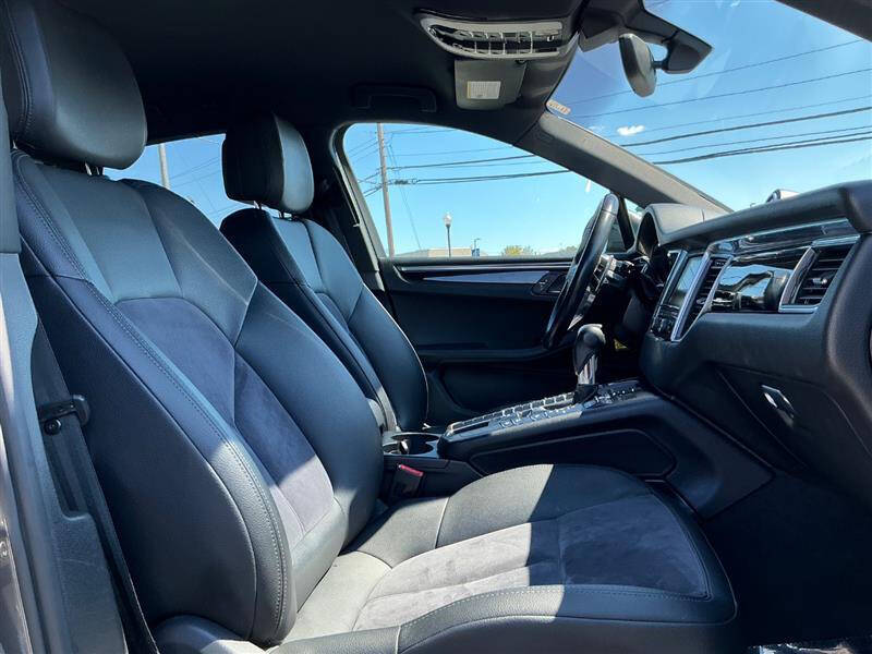 2015 Porsche Macan S