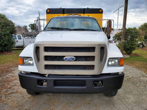 2004 Ford F-650 Super Duty
