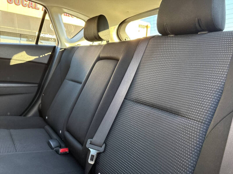 2013 Mazda MAZDA3 i Touring