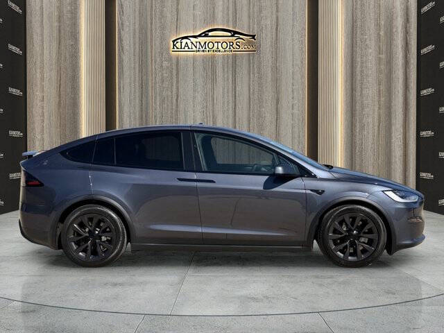 2023 Tesla Model X Standard Range