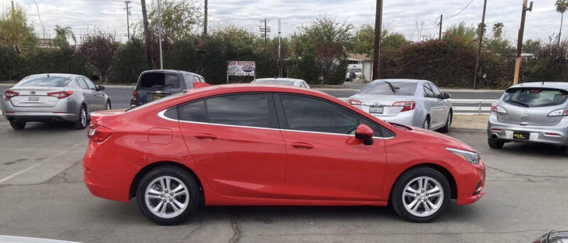 2017 Chevrolet Cruze LT photo 7