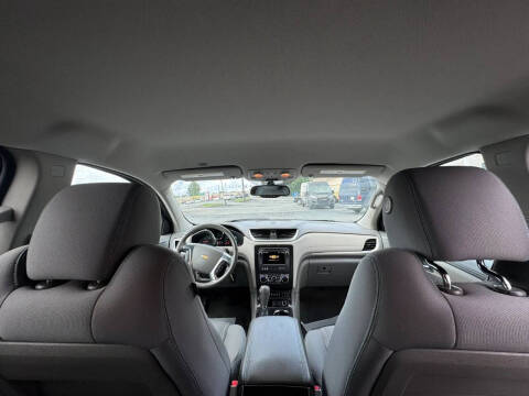 2017 Chevrolet Traverse LT