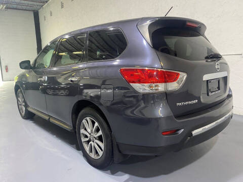 2014 Nissan Pathfinder SV