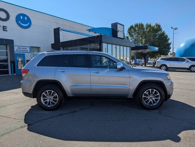 2015 Jeep Grand Cherokee for sale at Axio Auto Boise in Boise, ID