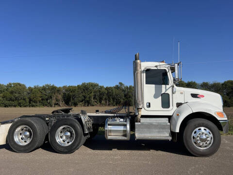 2014 Peterbilt 348