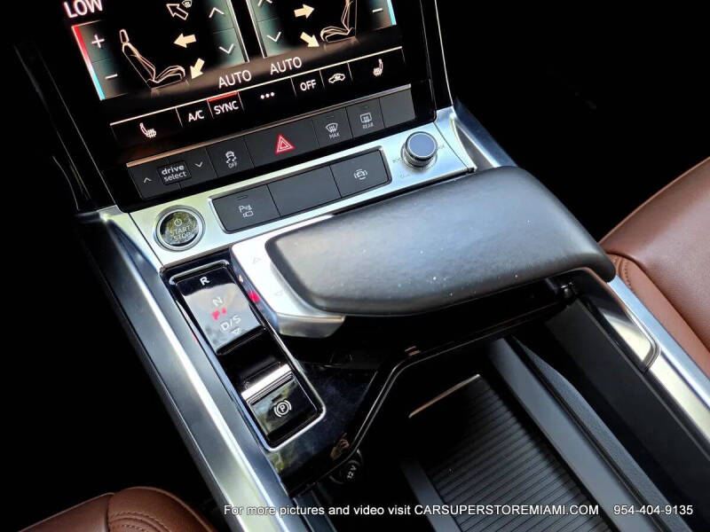 2021 Audi e-tron quattro Premium