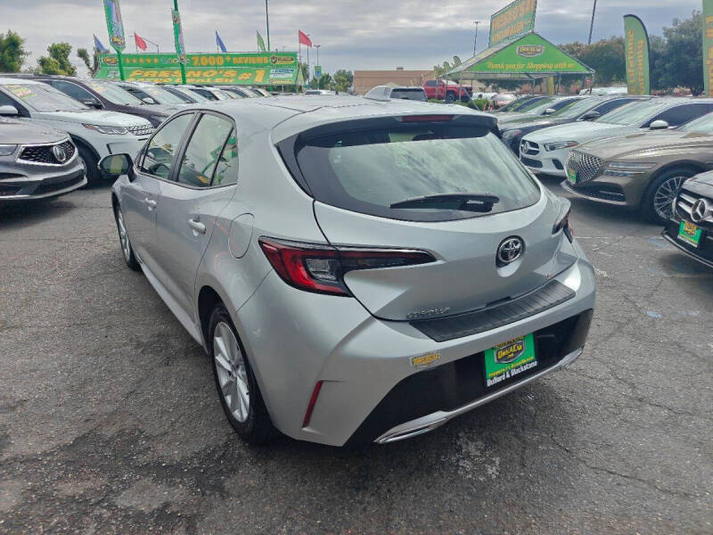 2024 Toyota Corolla Hatchback SE