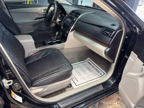 2016 Toyota Camry LE