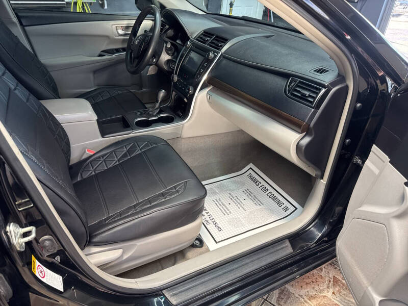 2016 Toyota Camry LE