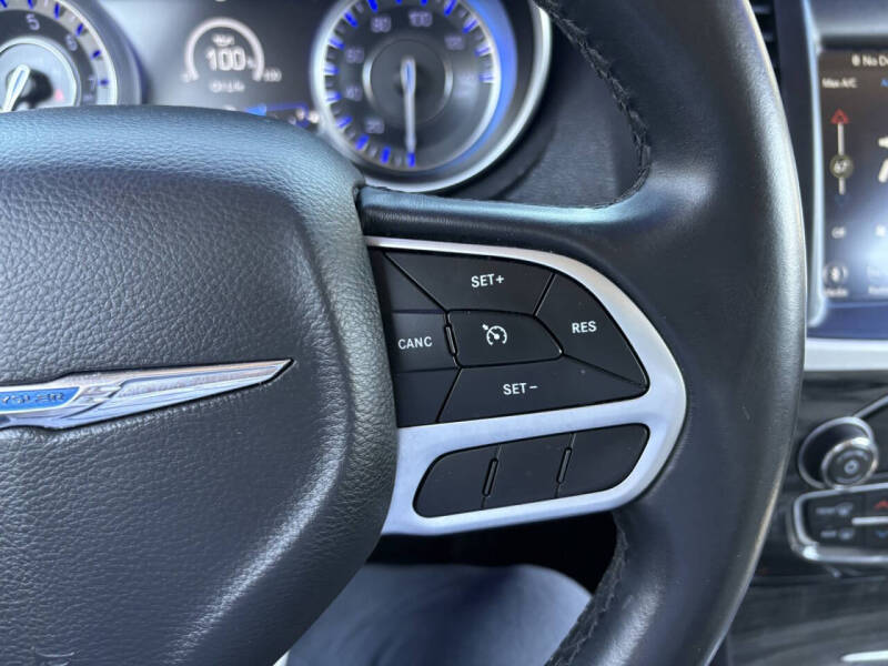 2018 Chrysler 300 Touring