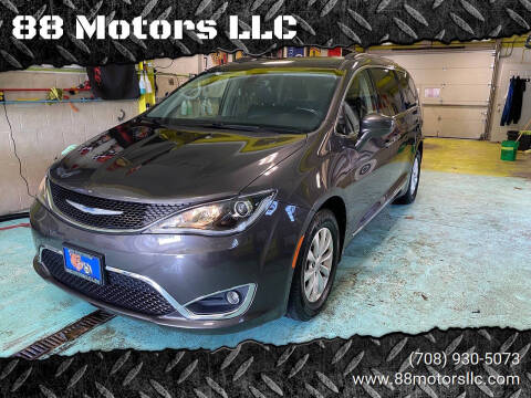 2017 Chrysler Pacifica Touring Plus
